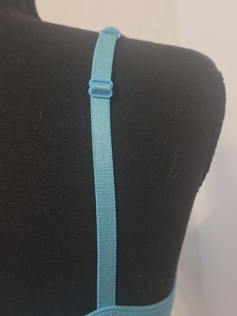 Uniqlo- Women’s Light Blue Slim Fit Camisole Tank Top